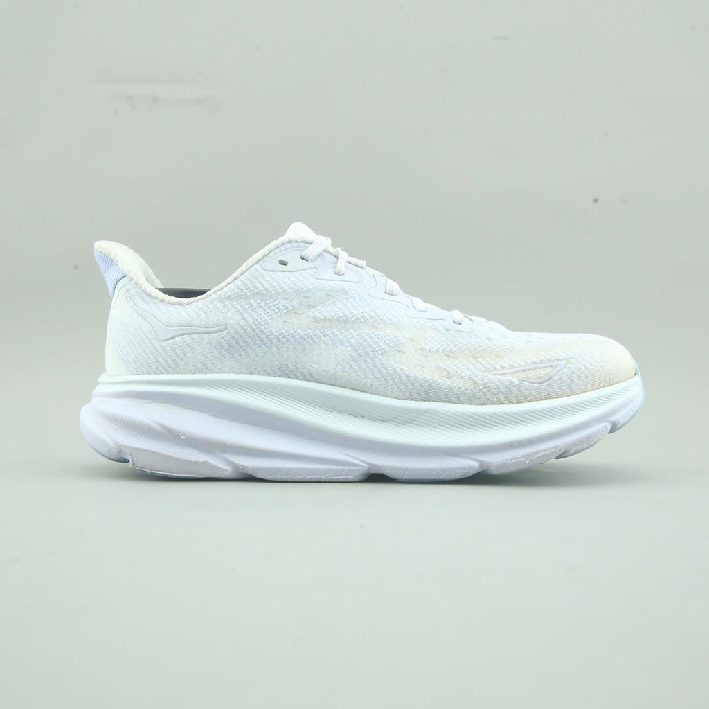 HOKA ONE ONE CLIFTON 9