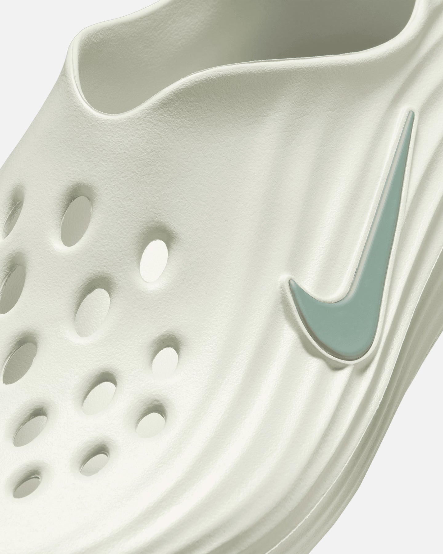 Nike ReactX Rejuven8 Spruce Aura