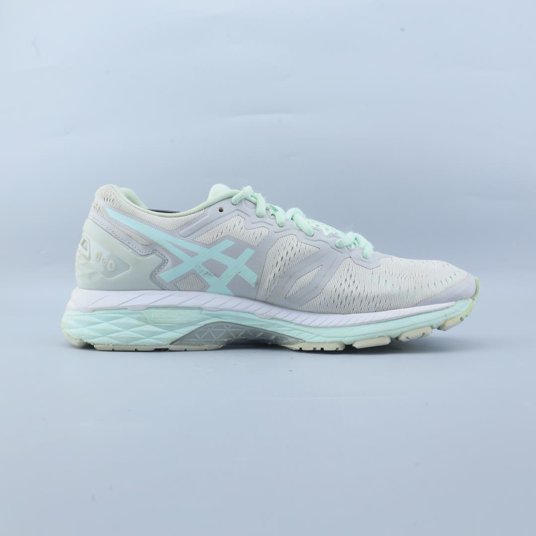 ASICS GEL-KAYANO 23