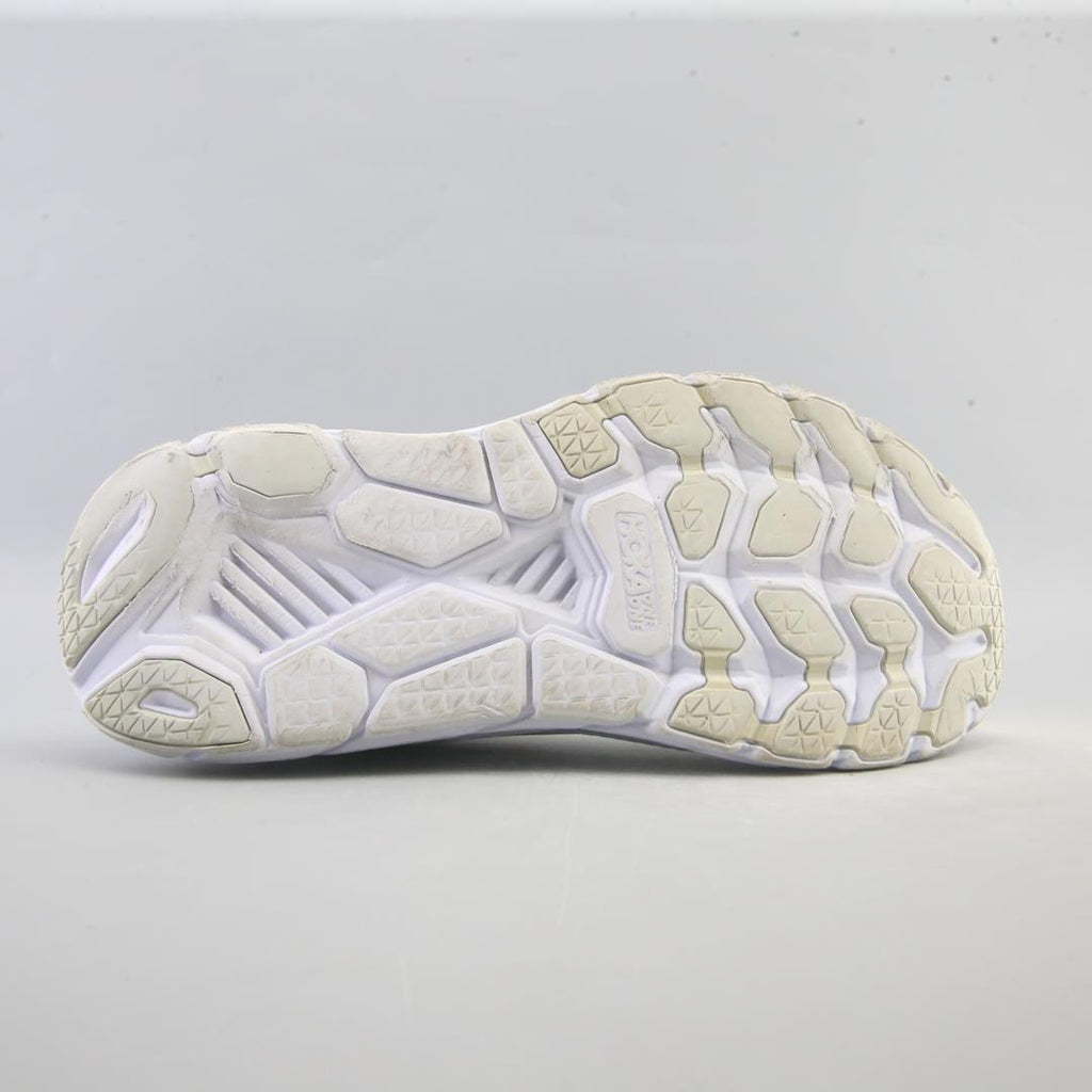 HOKA ONE ONE CLIFTON 7