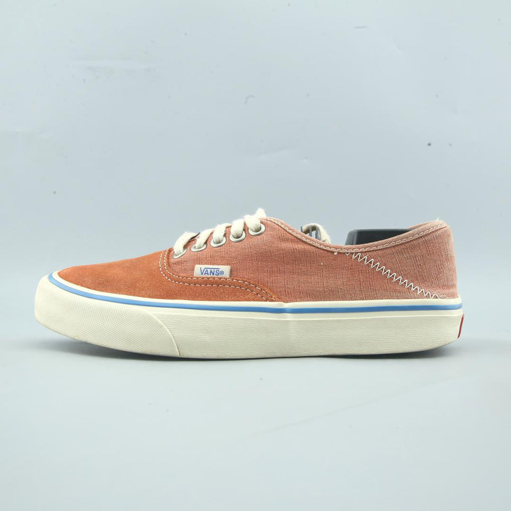 VANS AUTHENTIC