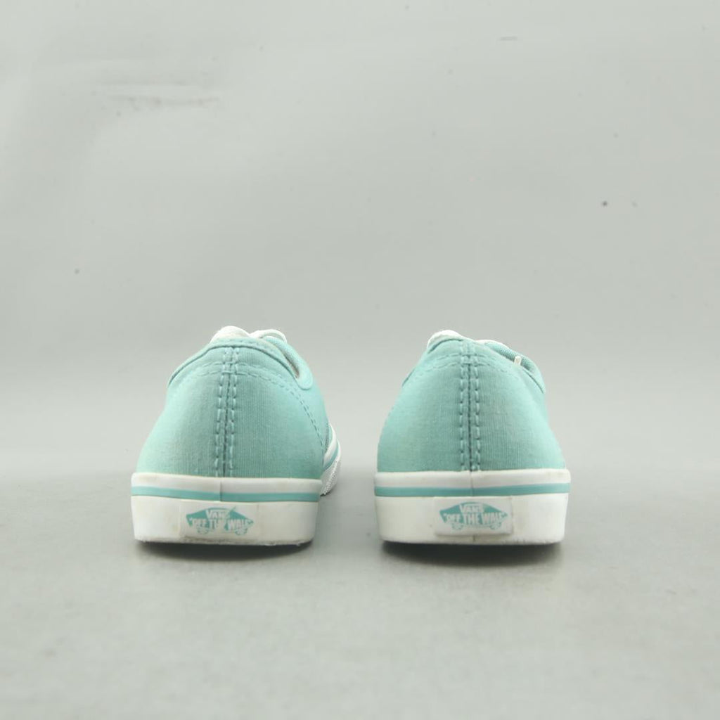 VANS AUTHENTIC