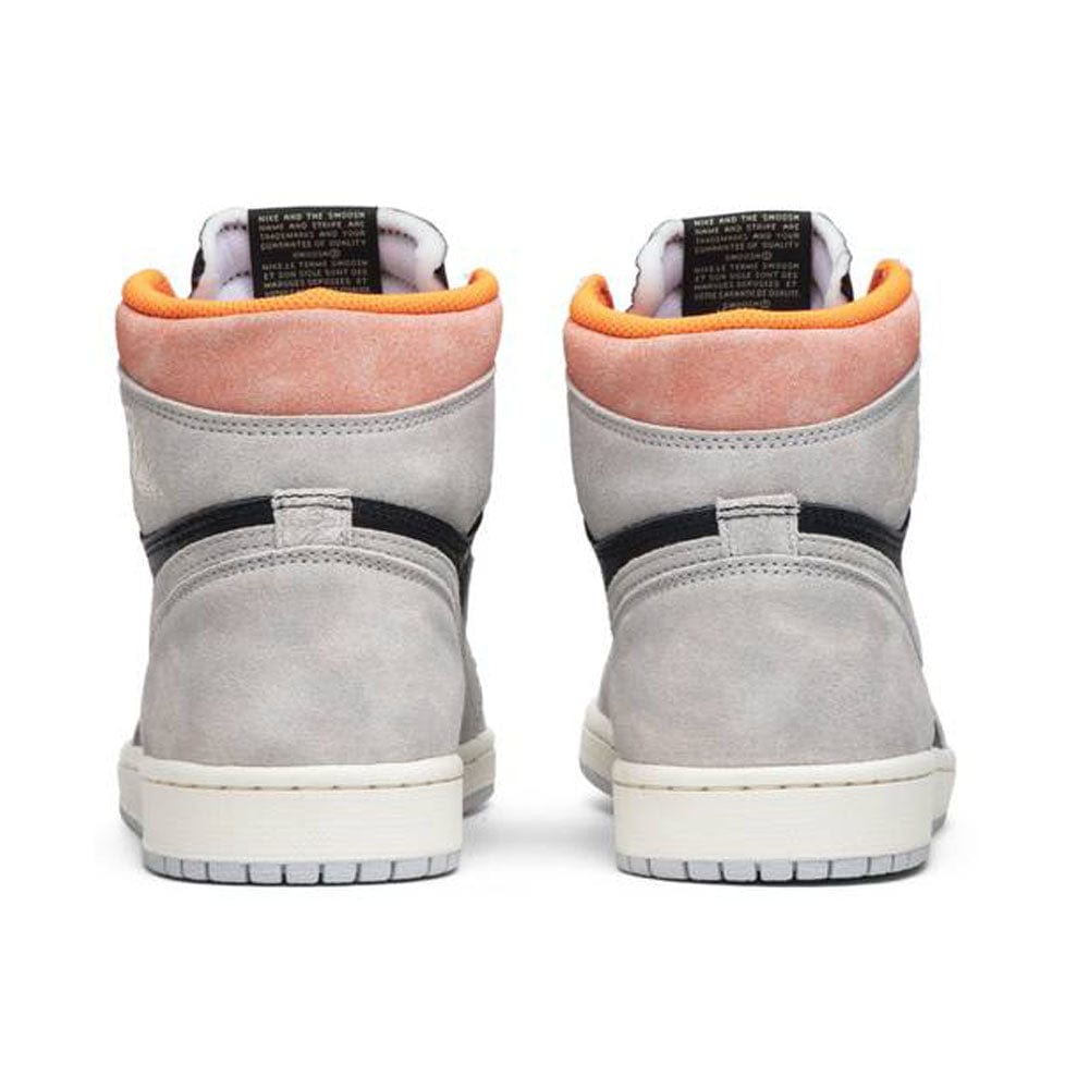 NIKE AIR JORDAN1 HYPER CRIMSON -