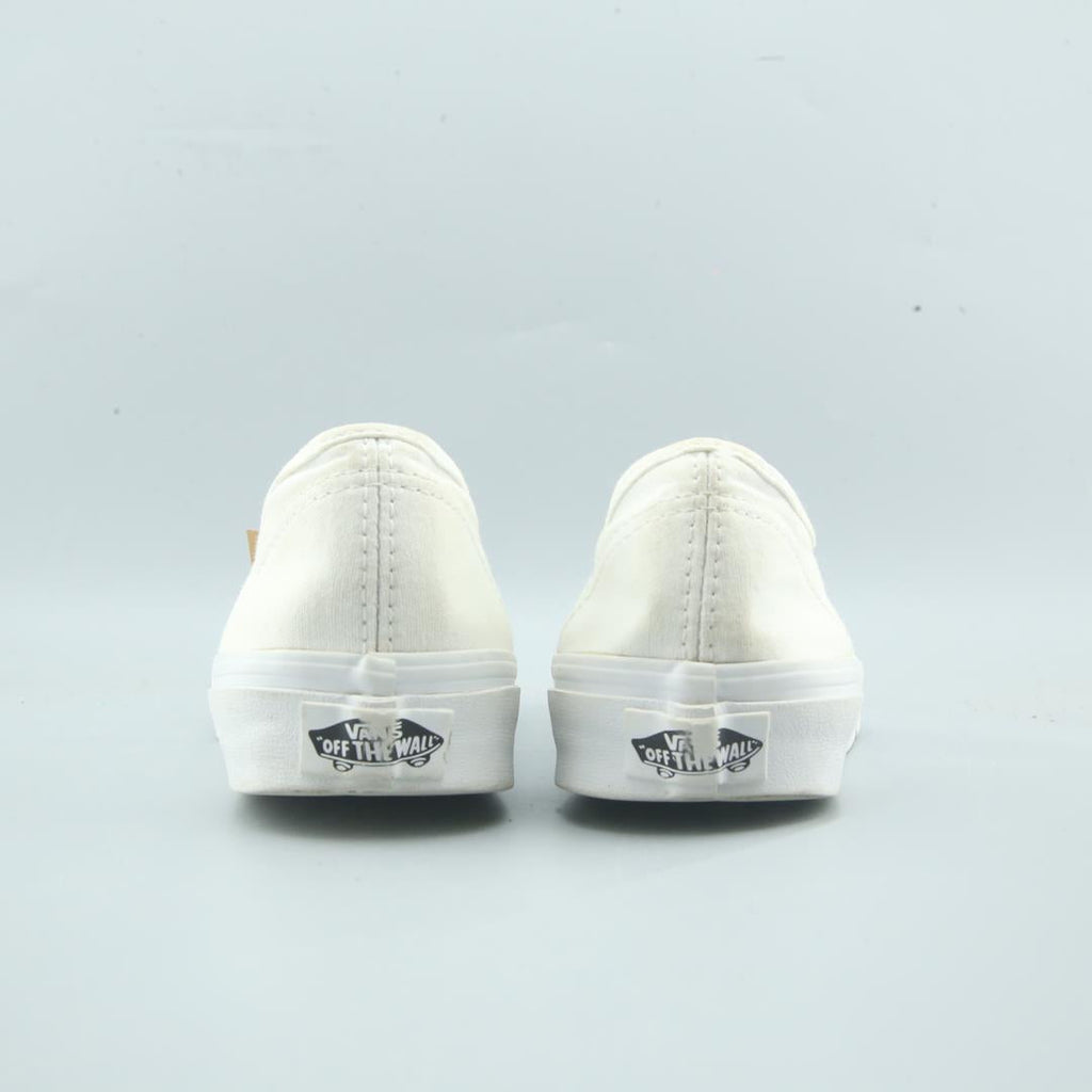VANS AUTHENTIC