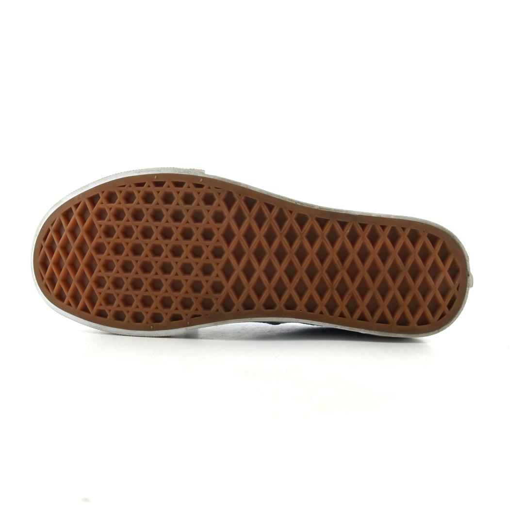 VANS AUTHENTIC