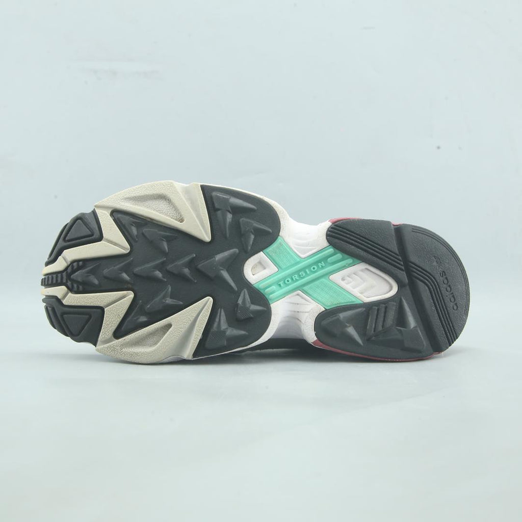 ADIDAS FALCON