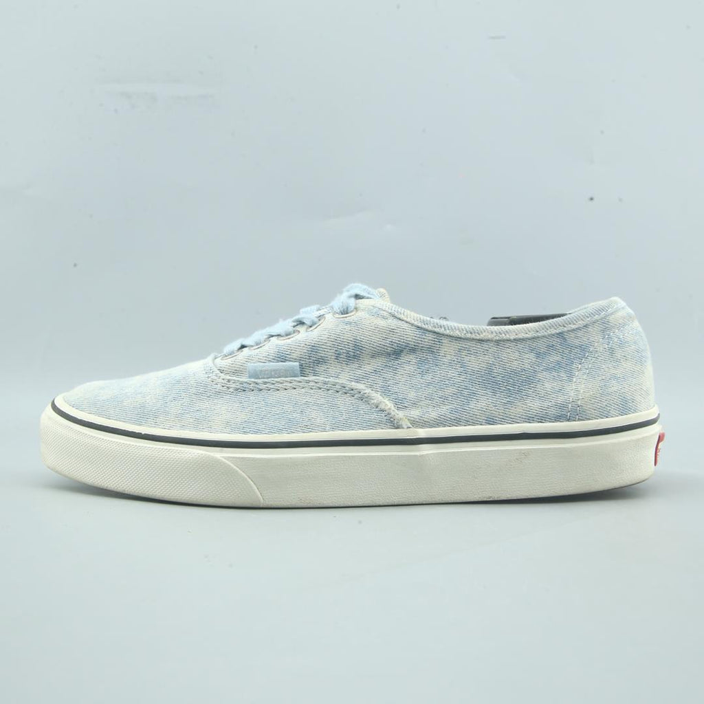 VANS AUTHENTIC