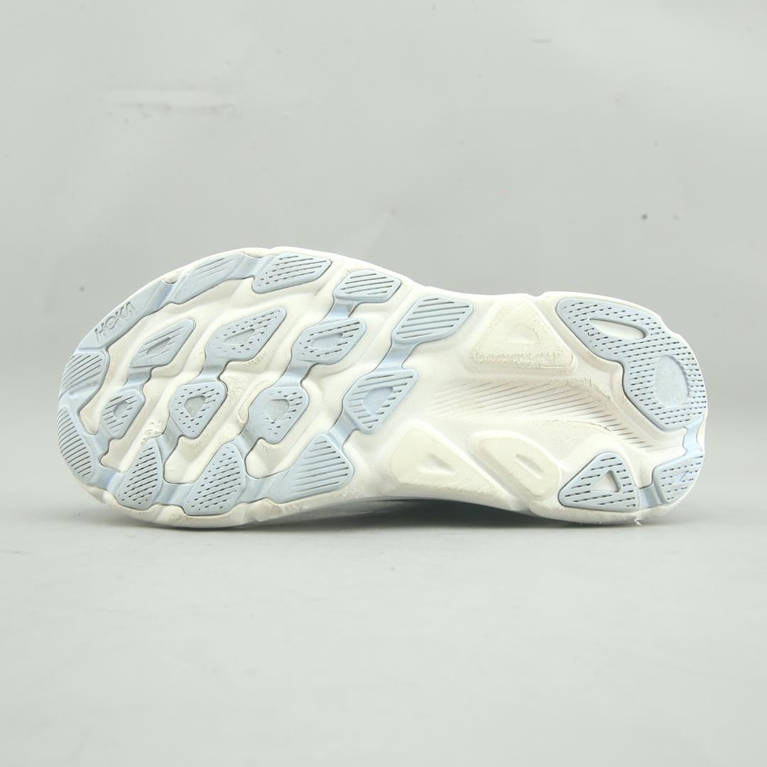 HOKA ONE ONE CLIFTON 9