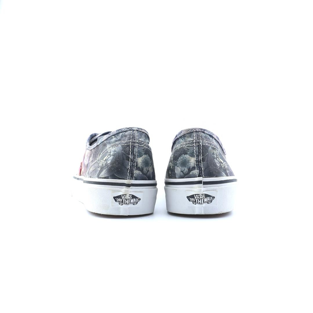 VANS AUTHENTIC
