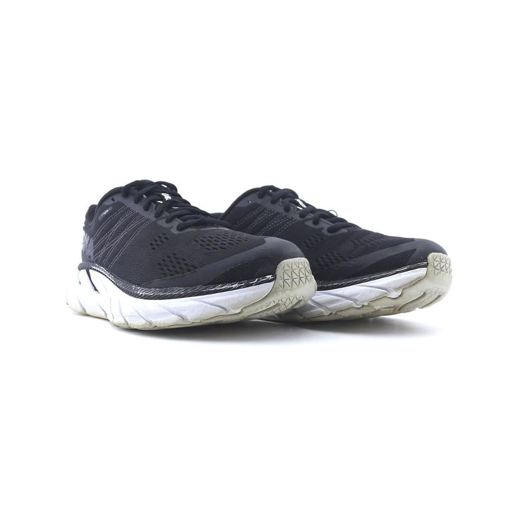 HOKA ONE ONE  CLIFTON 6