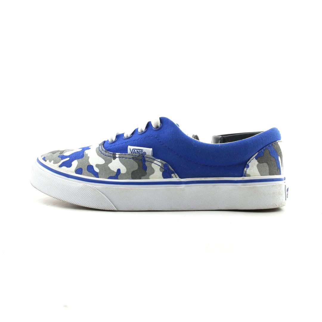 VANS AUTHENTIC