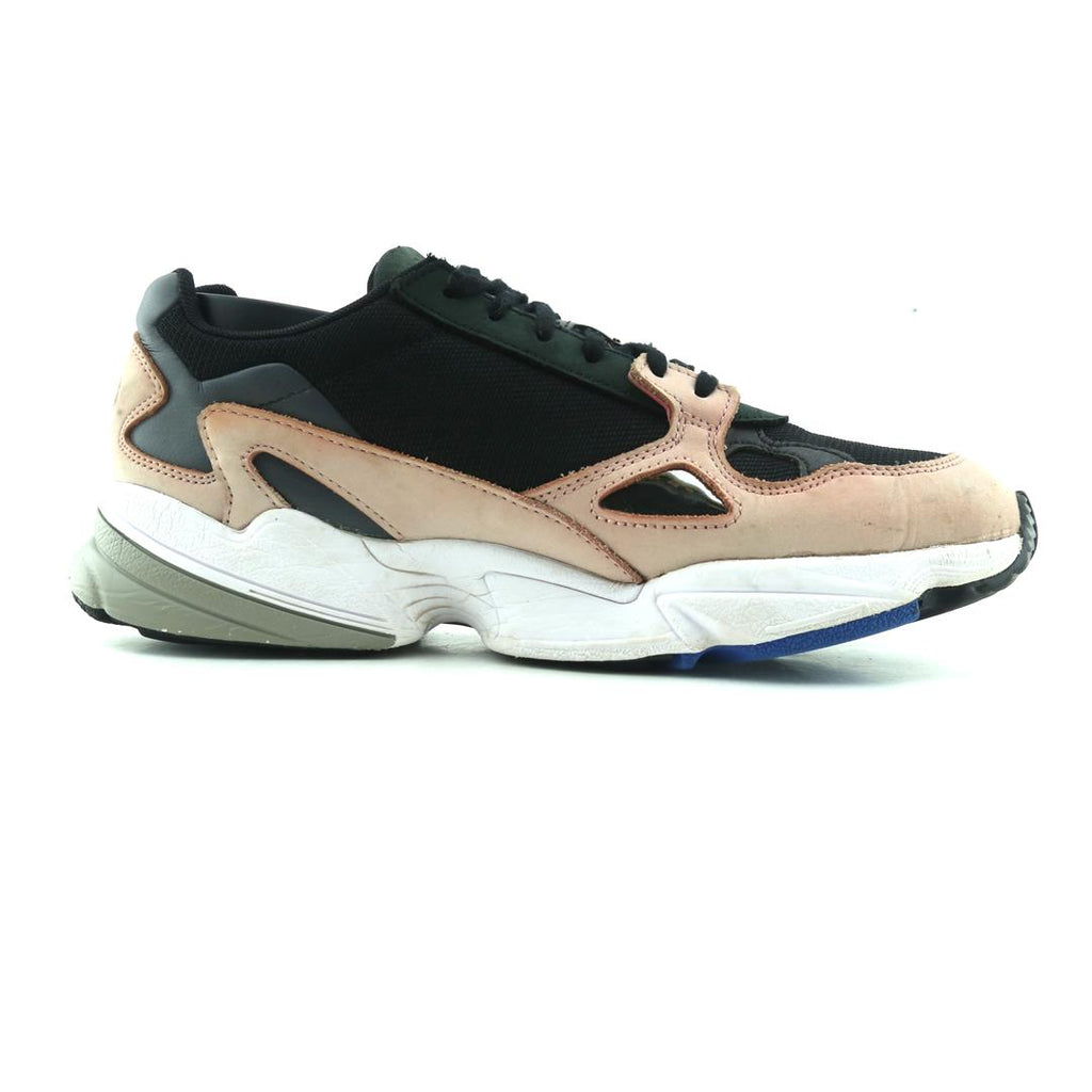 ADIDAS FALCON