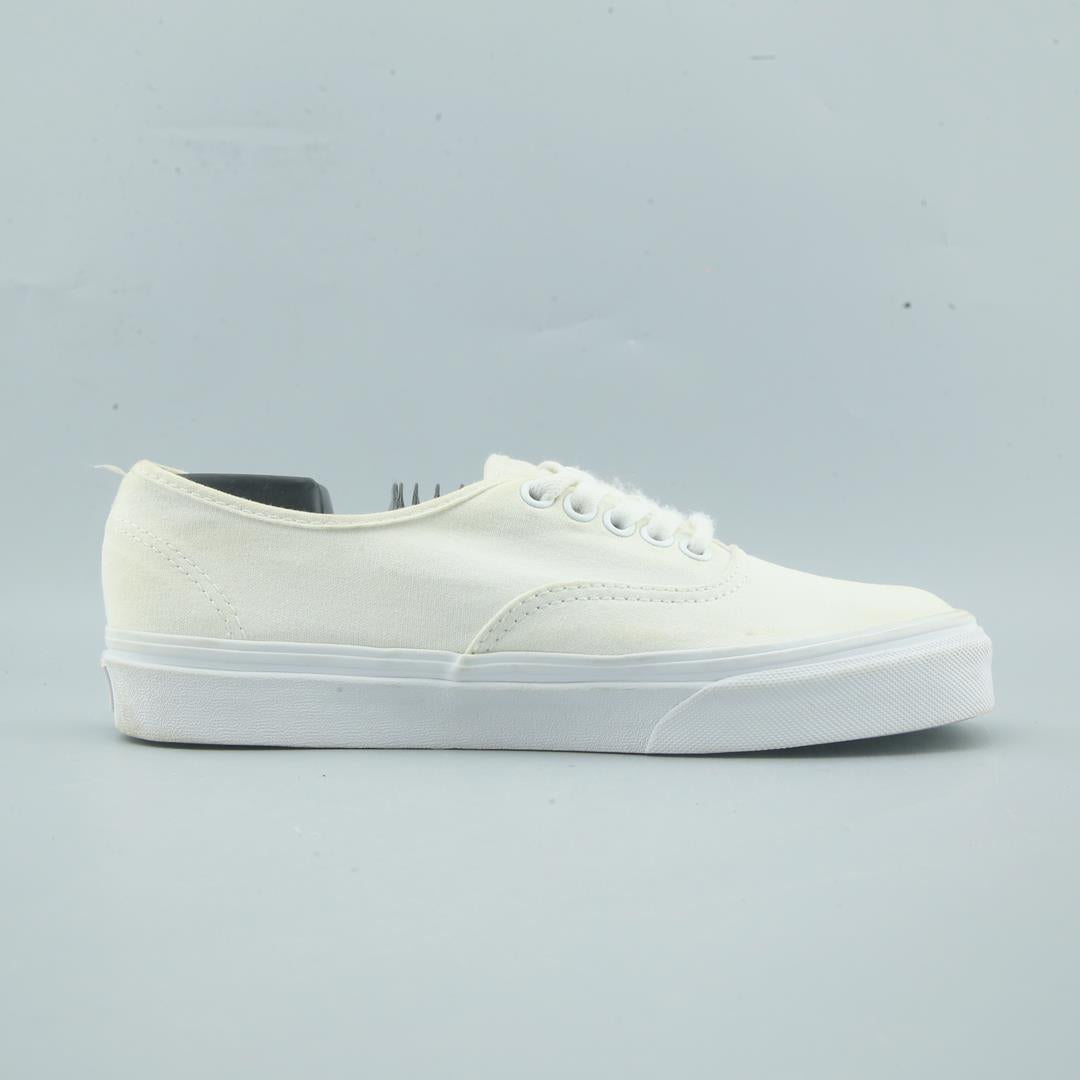 VANS AUTHENTIC