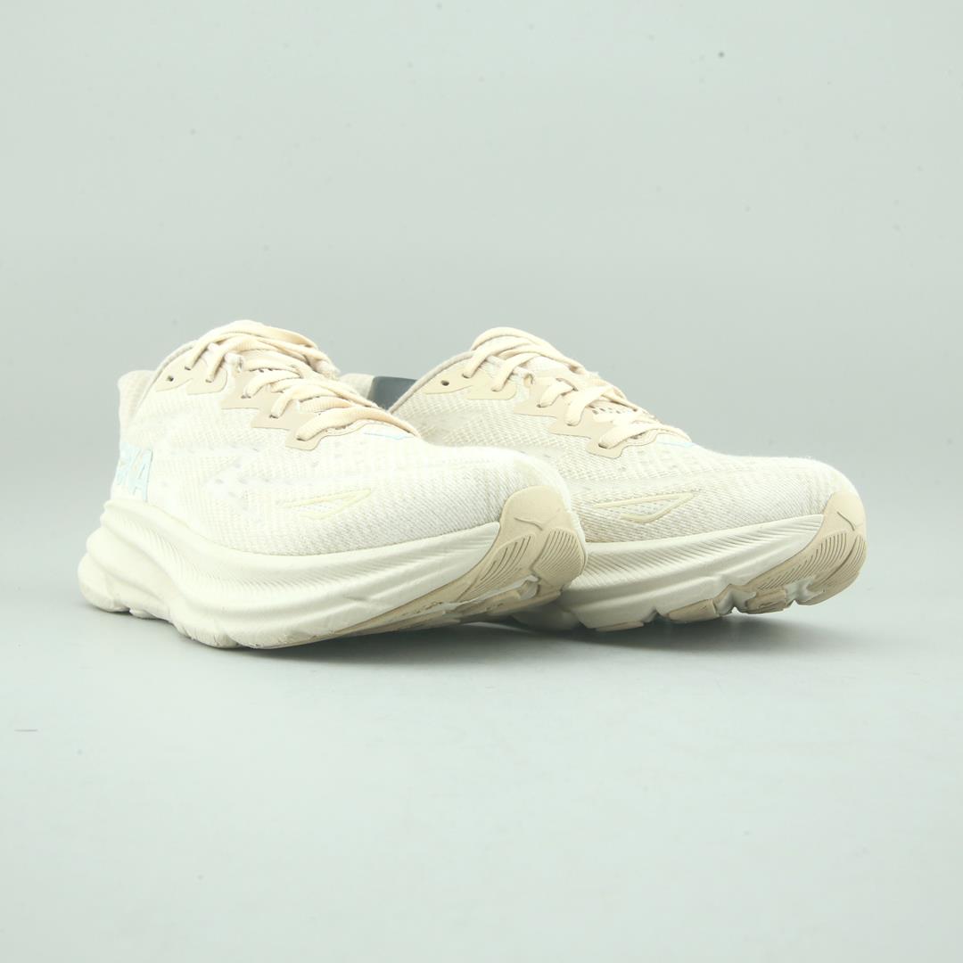 HOKA ONE ONE CLIFTON 9