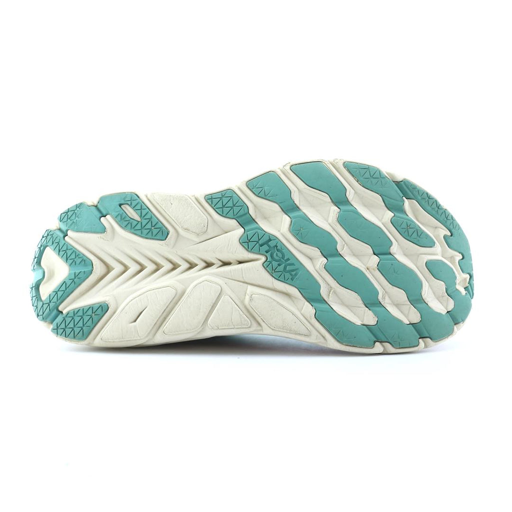 HOKA ONE ONE CLIFTON 8