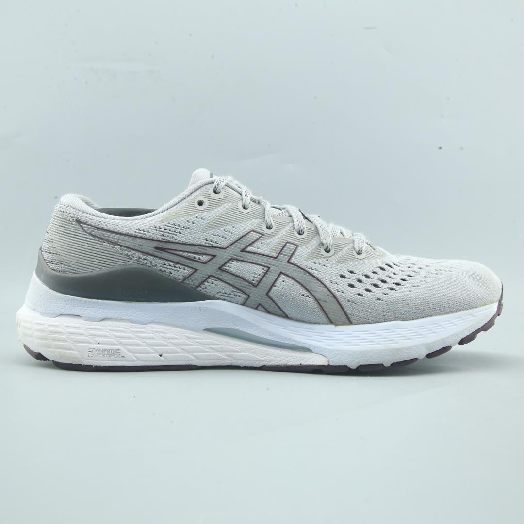 ASICS GEL-KAYANO 28