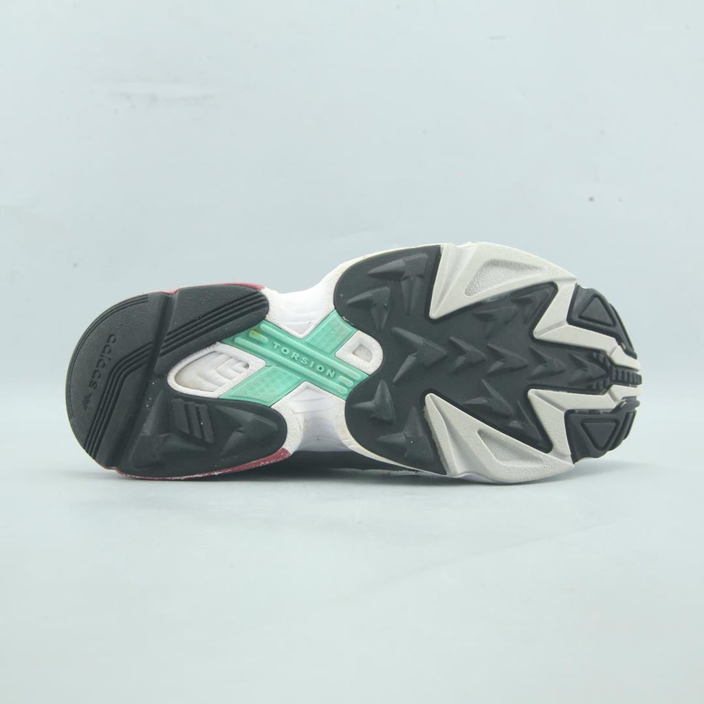 ADIDAS FALCON
