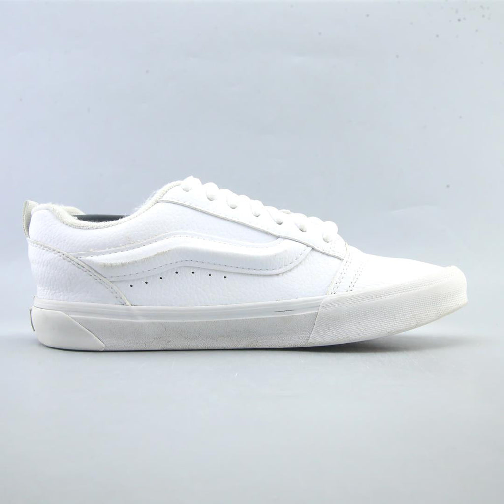 VANS KNU SKOOL