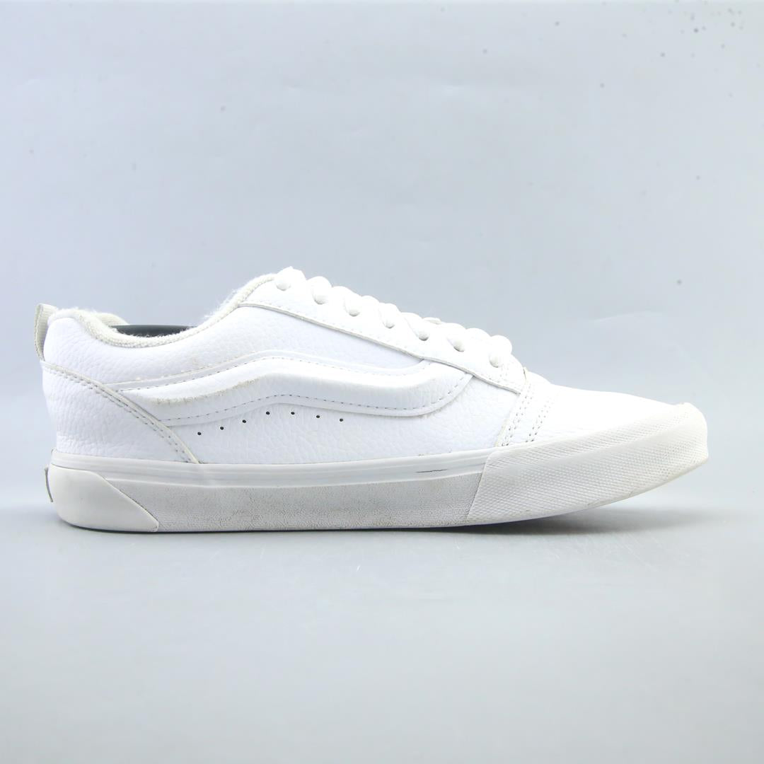 VANS KNU SKOOL