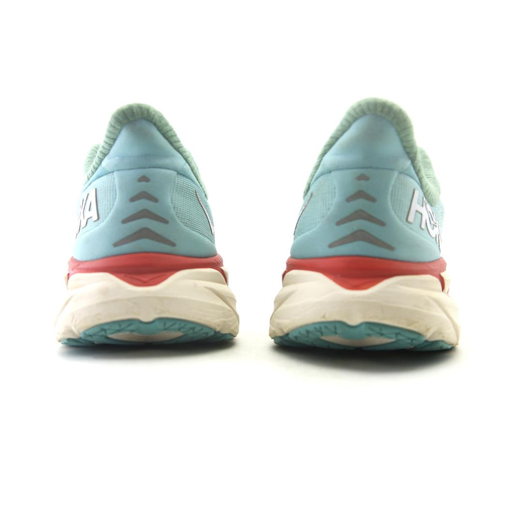 HOKA ONE ONE CLIFTON 8