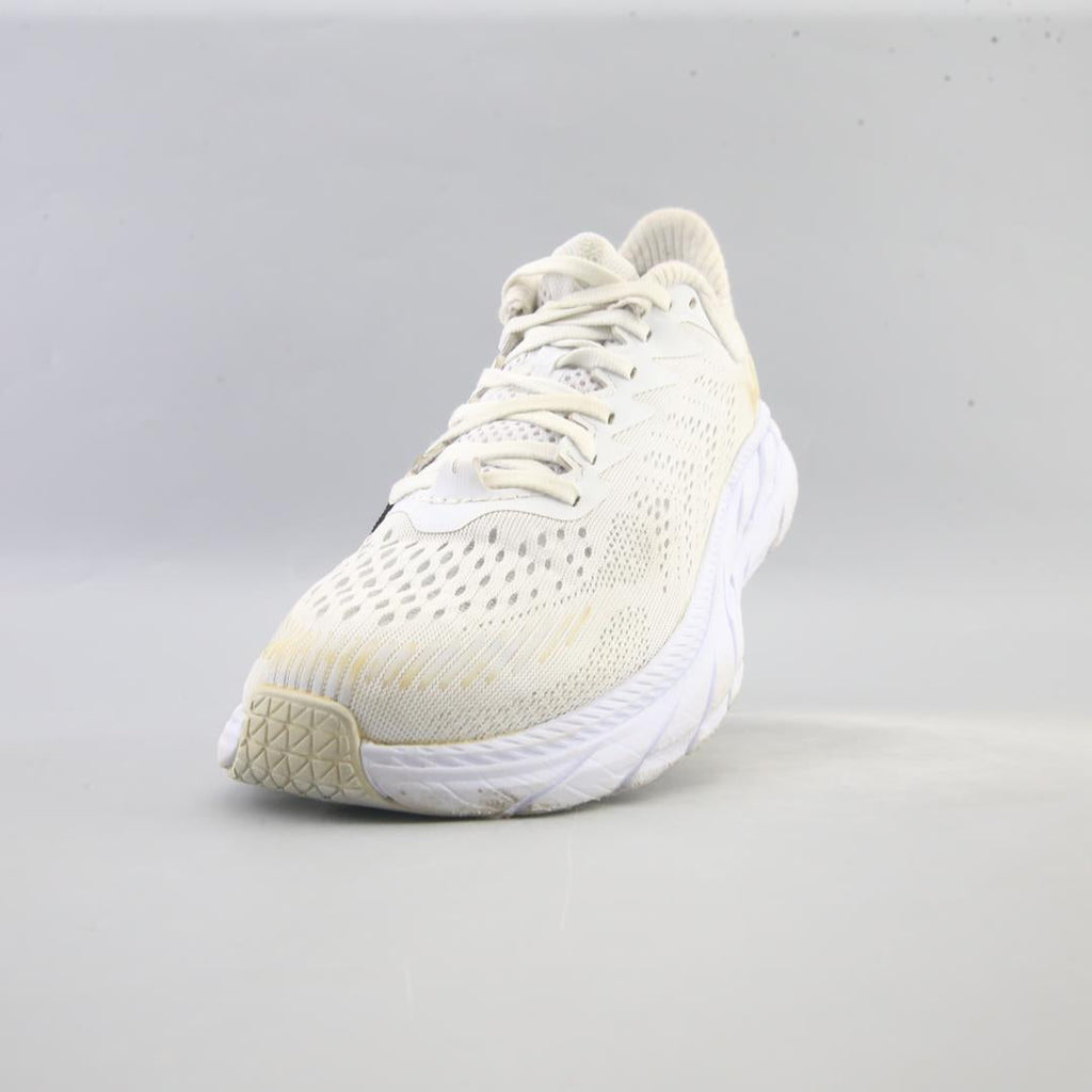 HOKA ONE ONE CLIFTON 7