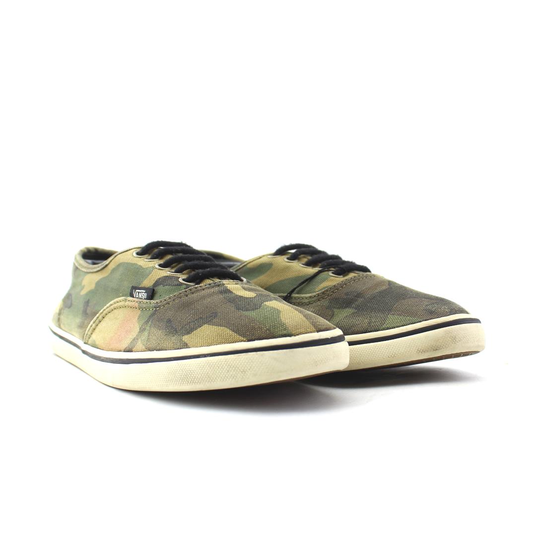 VANS AUTHENTIC