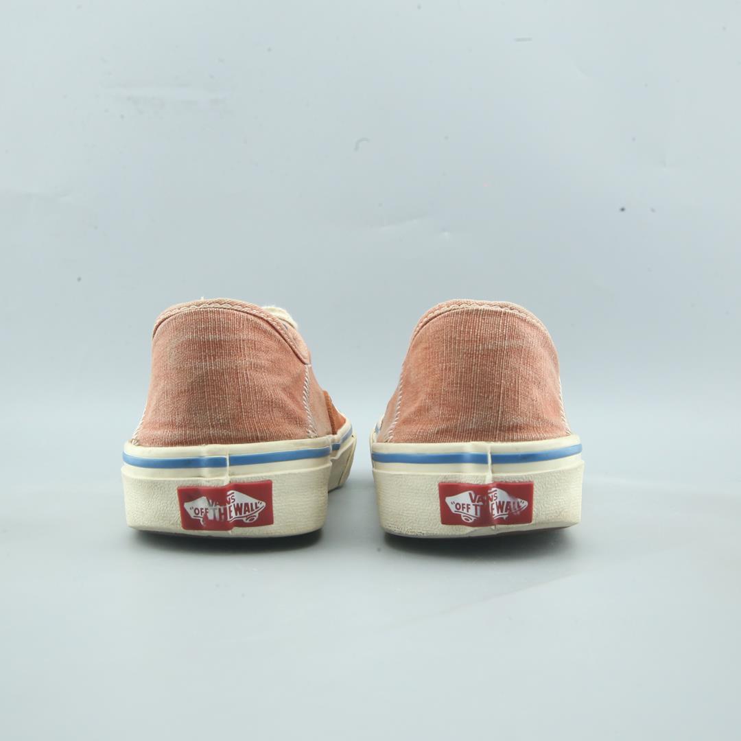 VANS AUTHENTIC