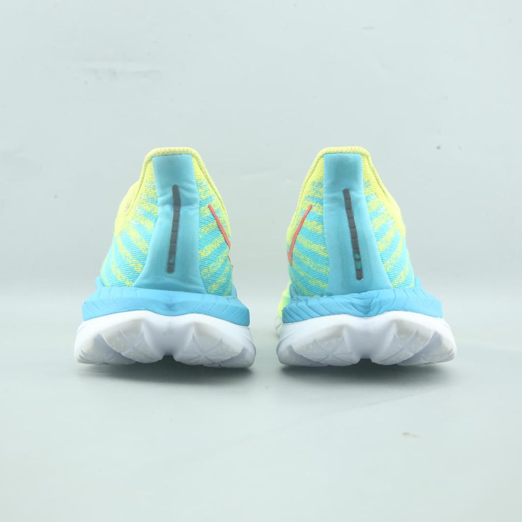 HOKA ONE ONE MACH 5