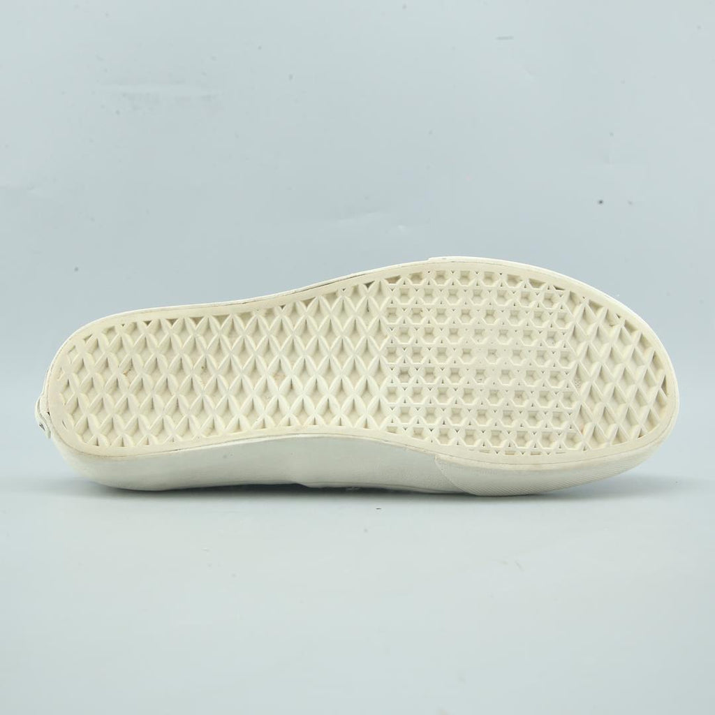 VANS AUTHENTIC