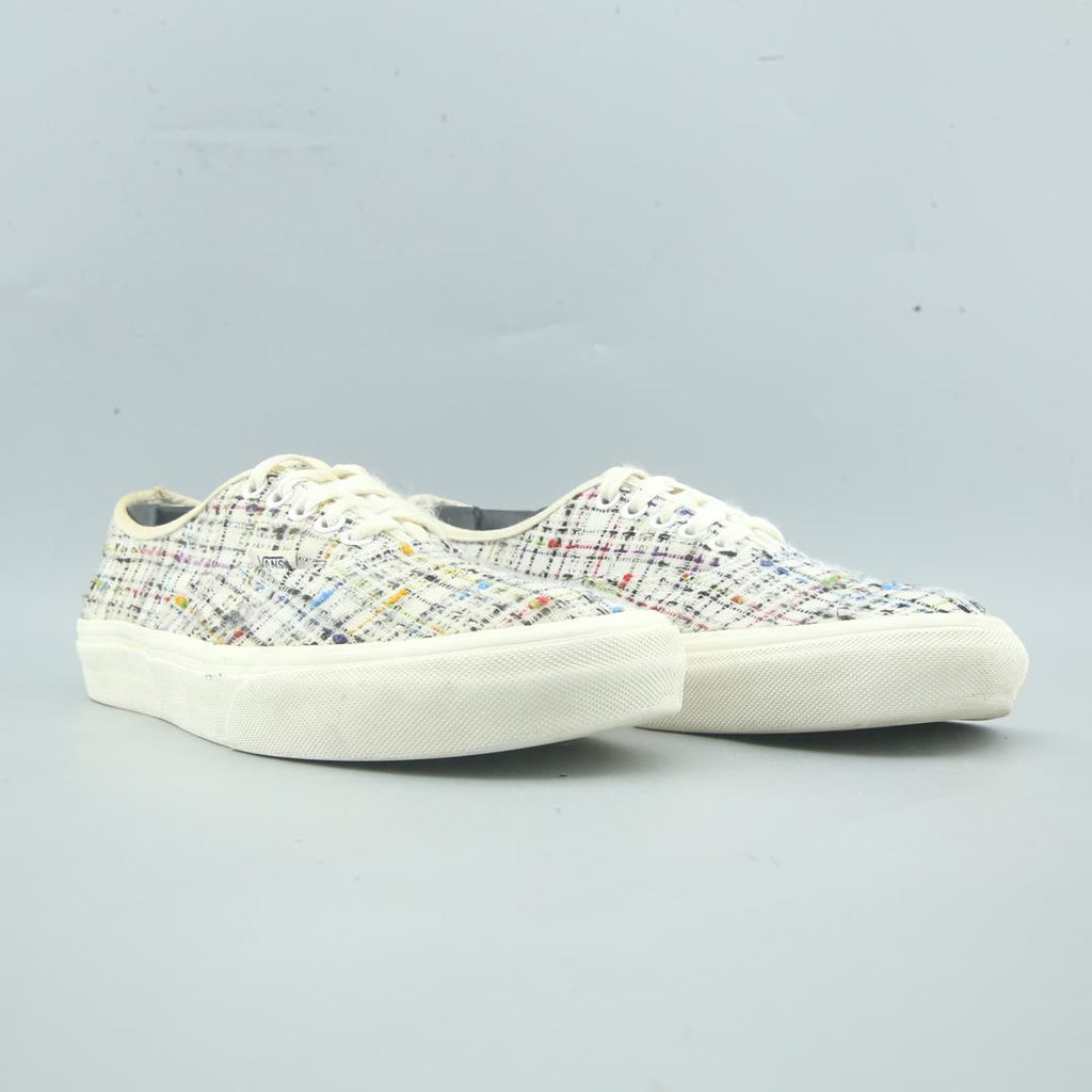 VANS AUTHENTIC