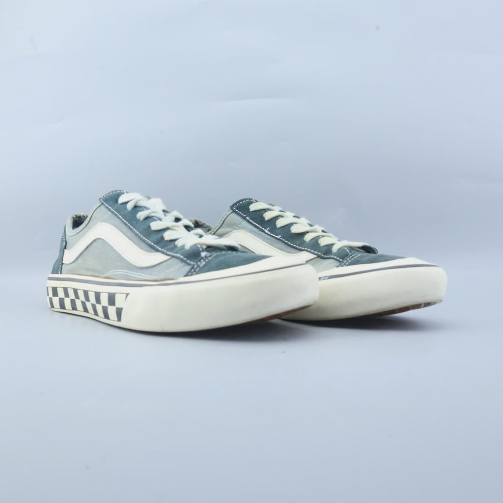 VANS AUTHENTIC