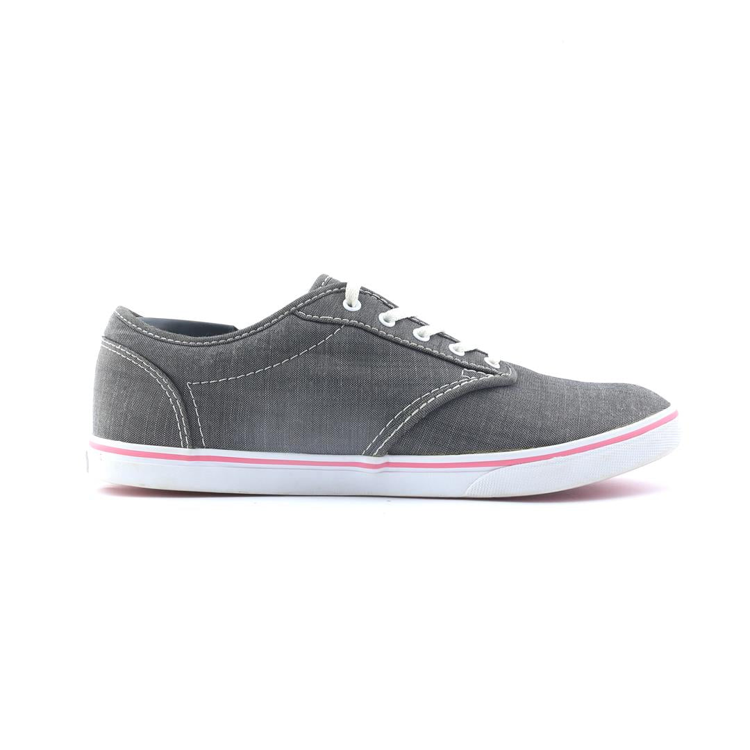 VANS AUTHENTIC