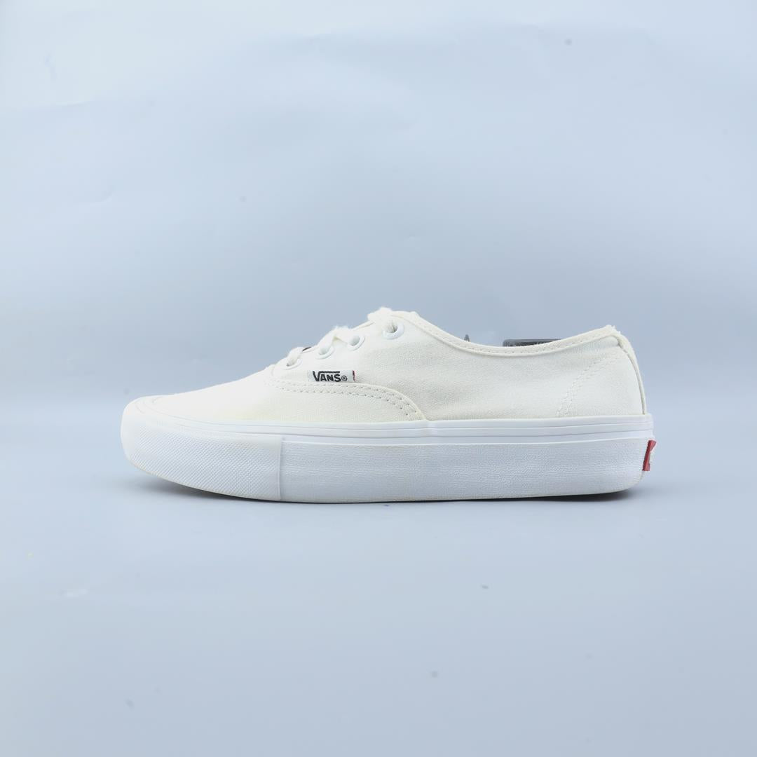VANS AUTHENTIC UC
