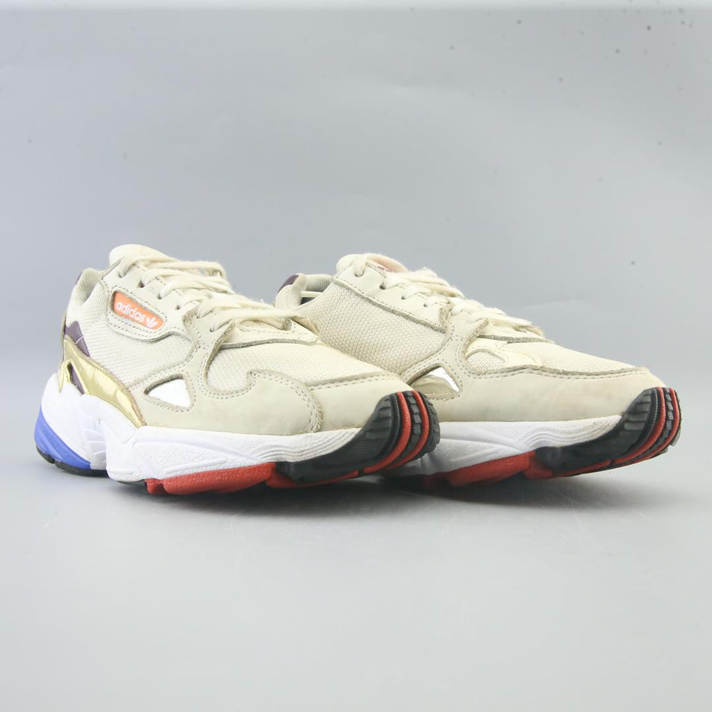 ADIDAS FALCON