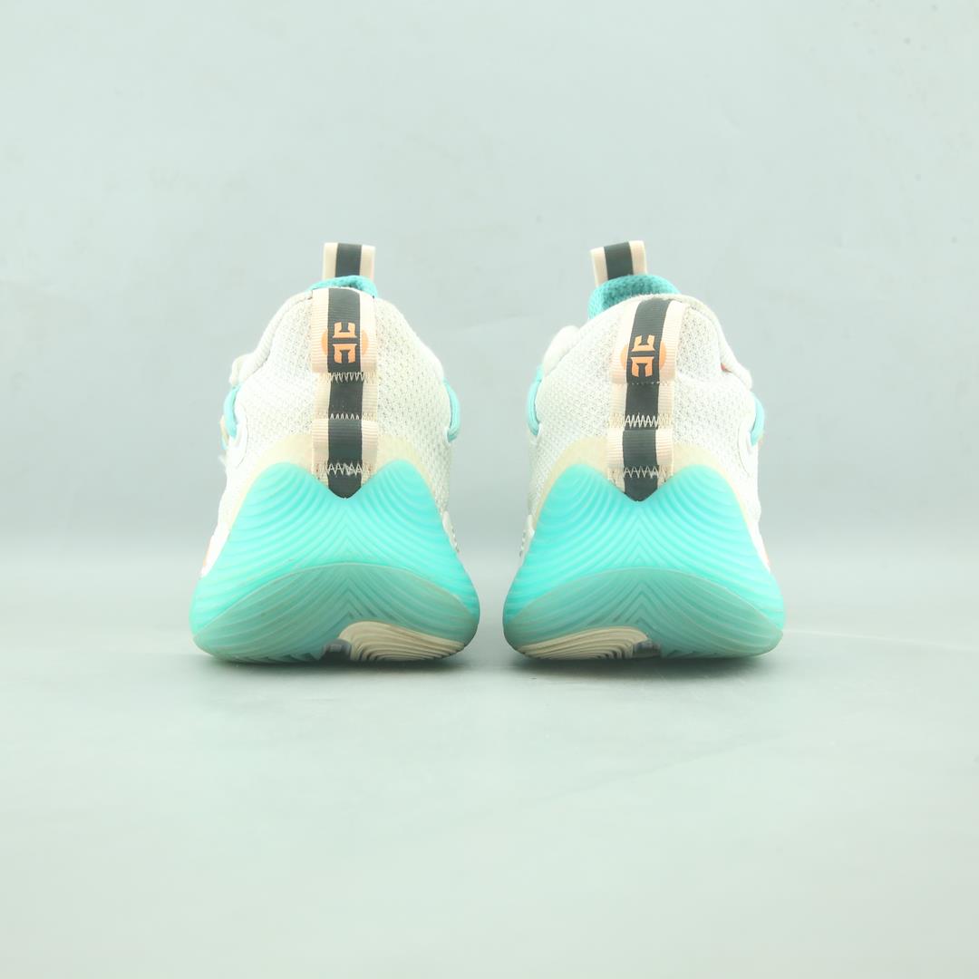 ADIDAS HARDEN STEPBACK 3