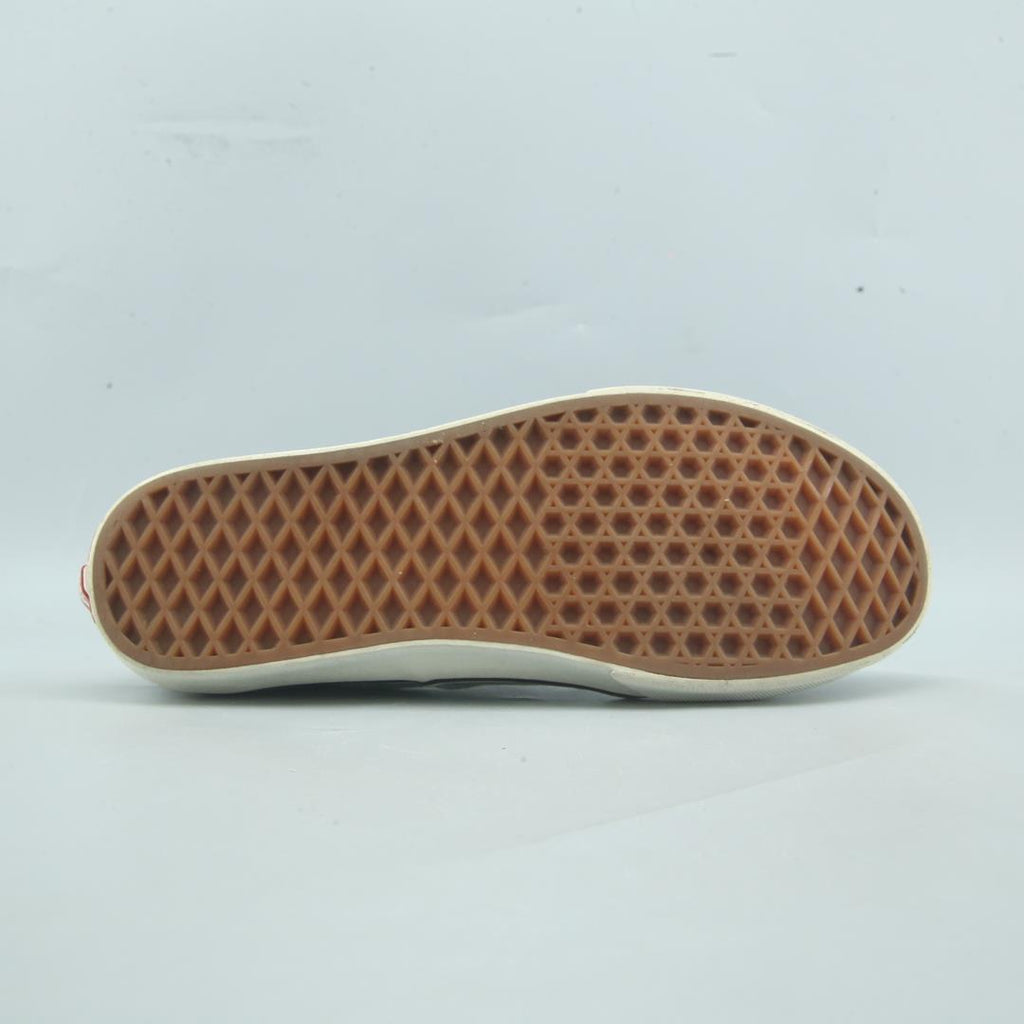VANS AUTHENTIC