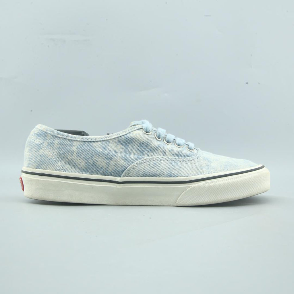 VANS AUTHENTIC