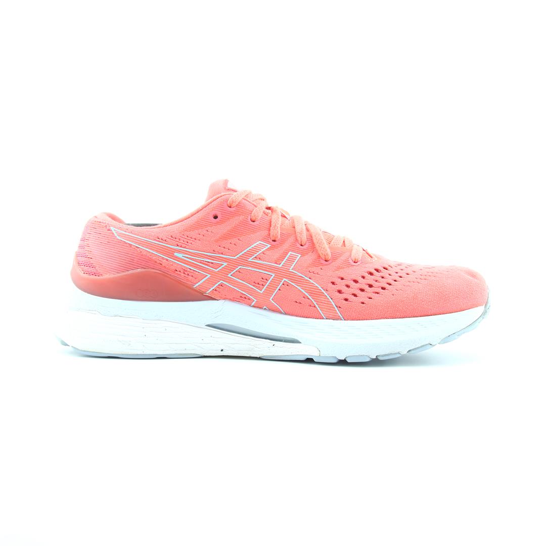 ASICS GEL KAYANO 28