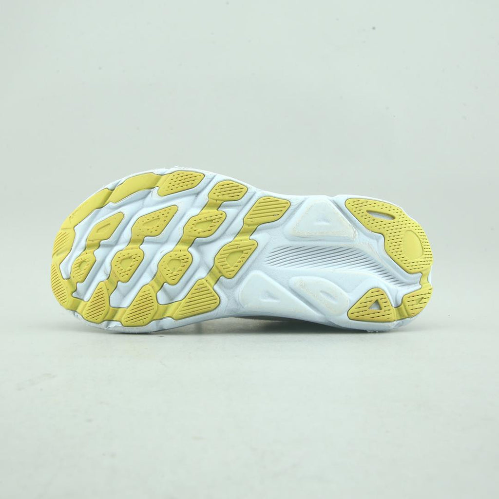 HOKA ONE ONE CLIFTON 9
