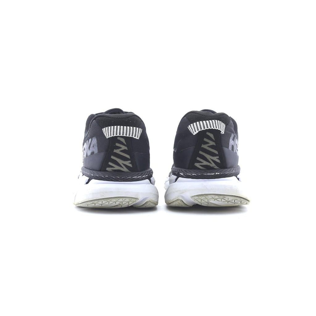 HOKA ONE ONE  CLIFTON 6