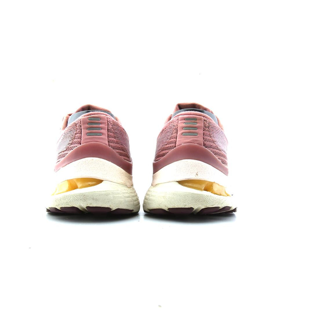 ASICS GEL KAYANO 28