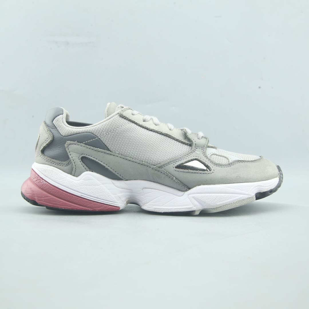 ADIDAS FALCON