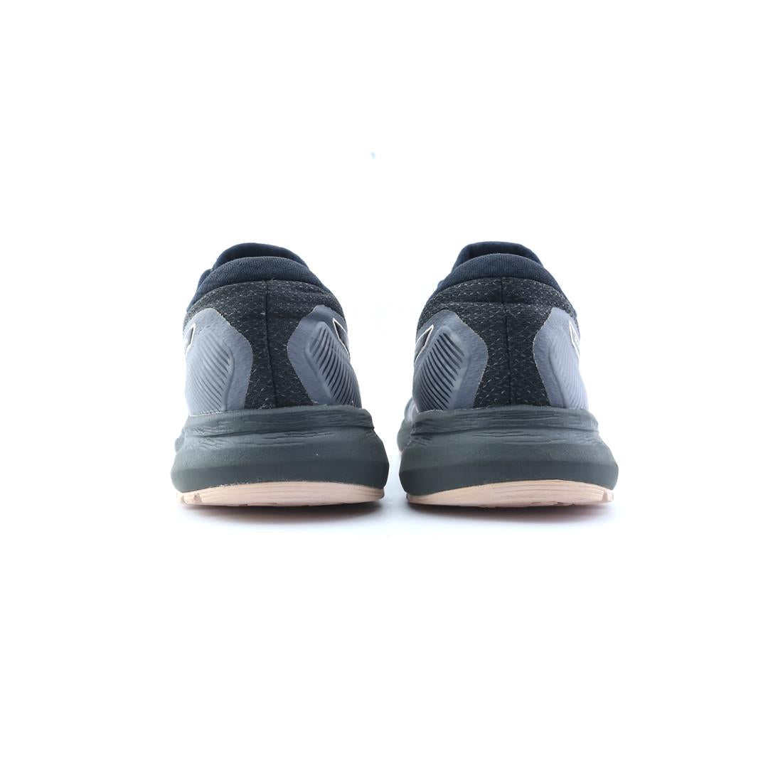 ASICS GEL-SCRAM 6