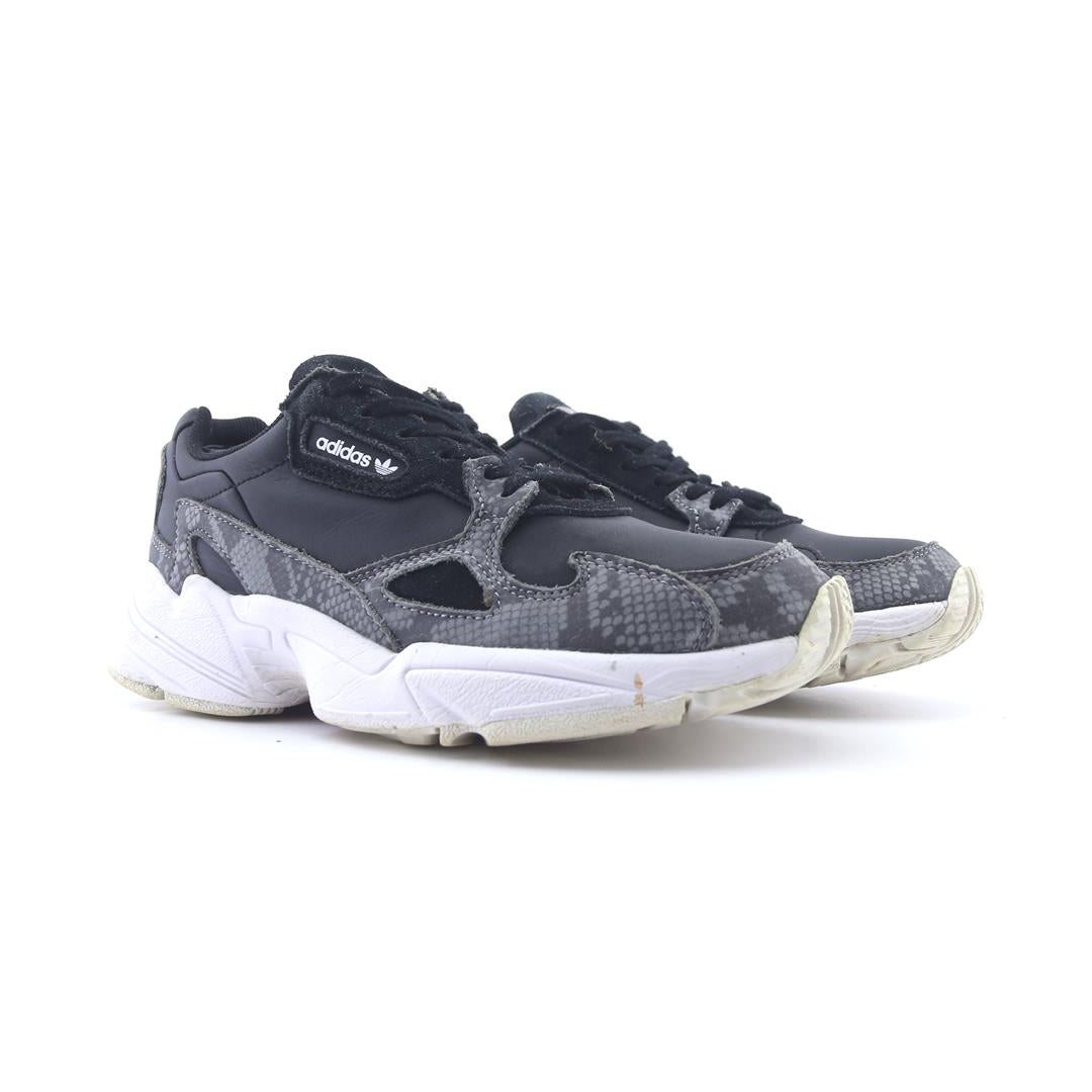 ADIDAS FALCON