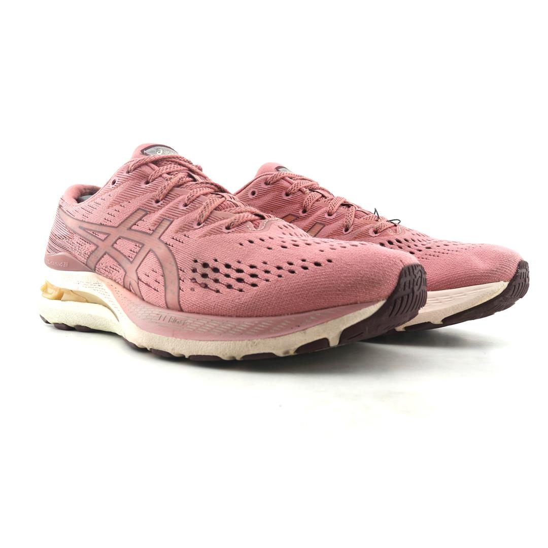 ASICS GEL-KAYANO 28