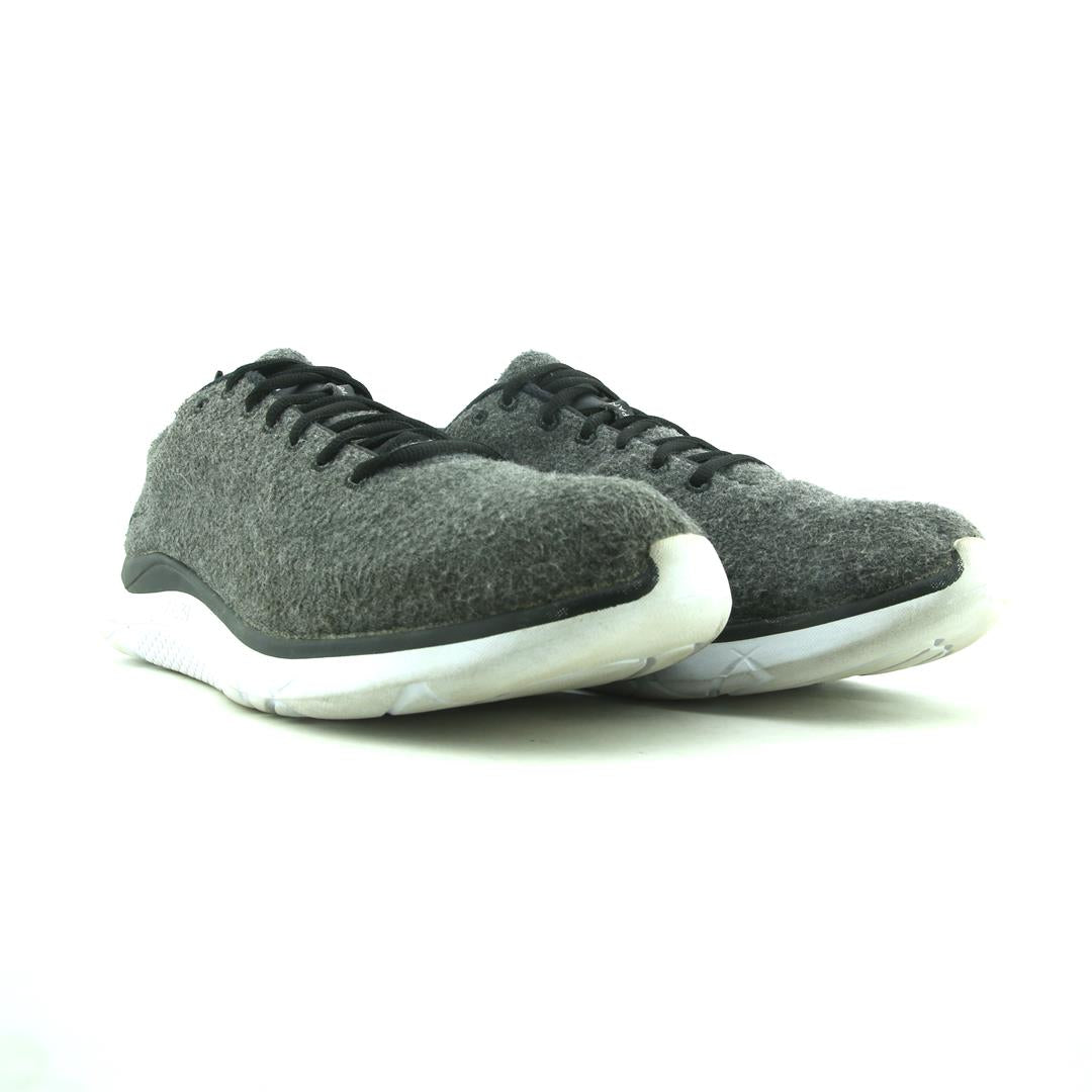 HOKA ONE ONE HUPANA