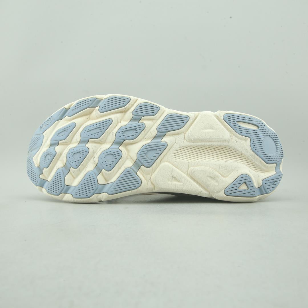HOKA ONE ONE CLIFTON 9