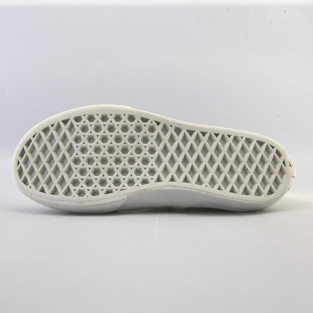 VANS AUTHENTIC