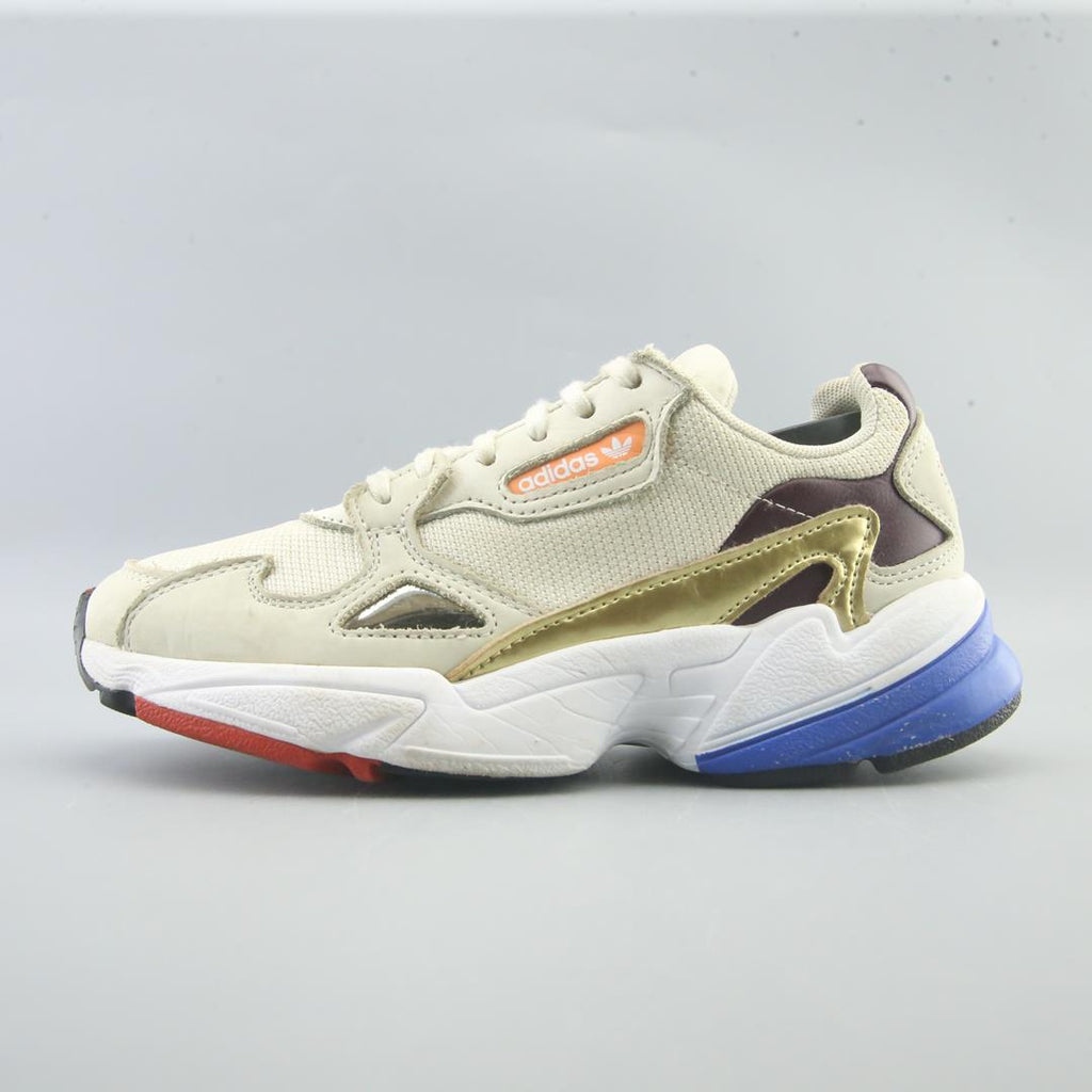 ADIDAS FALCON