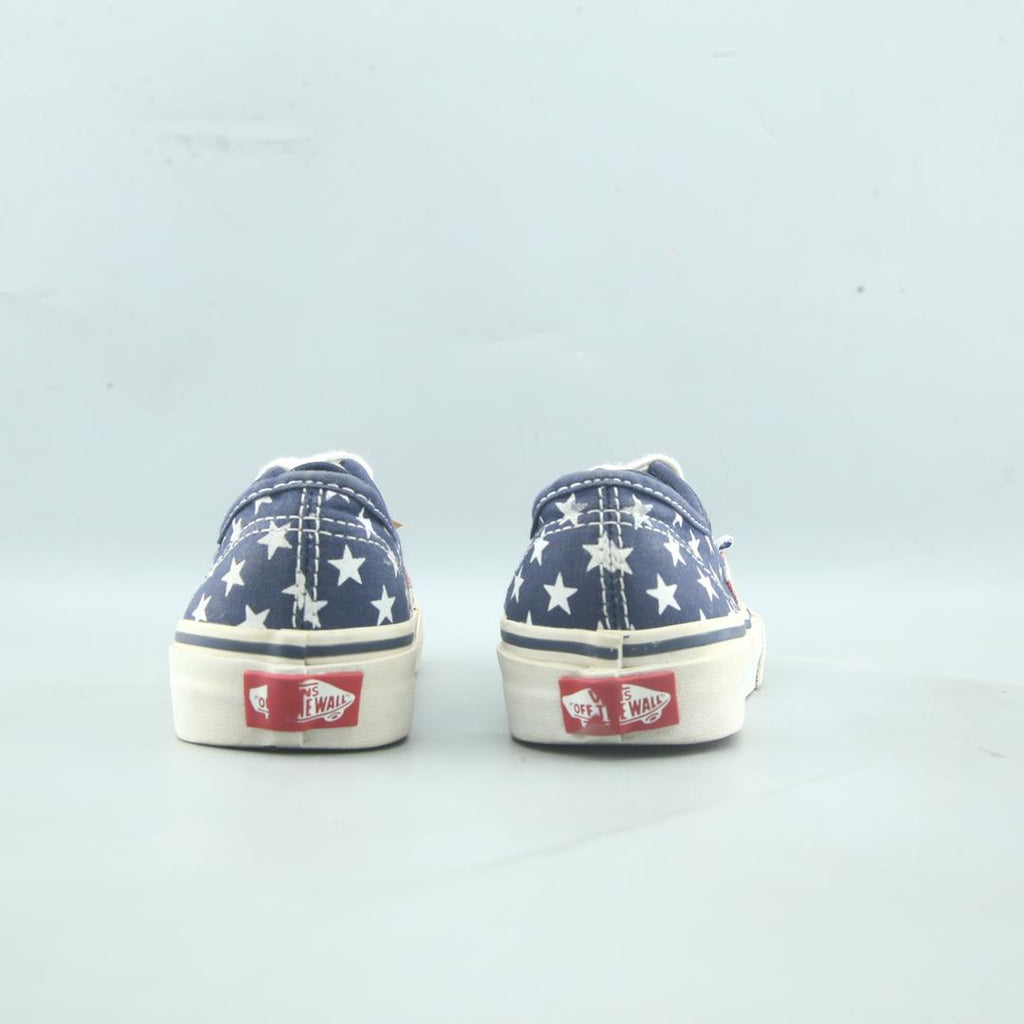 VANS AUTHENTIC